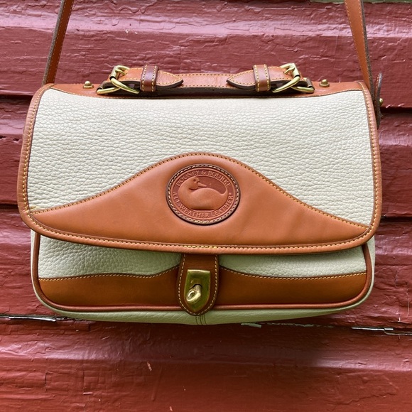 Dooney & Bourke Handbags - Dooney & Bourke Vintage Bone & British Tan Leather Carrier Shoulder Bag